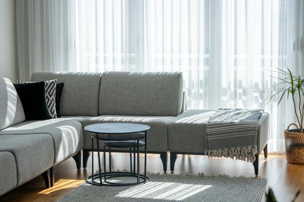 Découvrez pourquoi les fenêtres personnalisées subliment votre maison